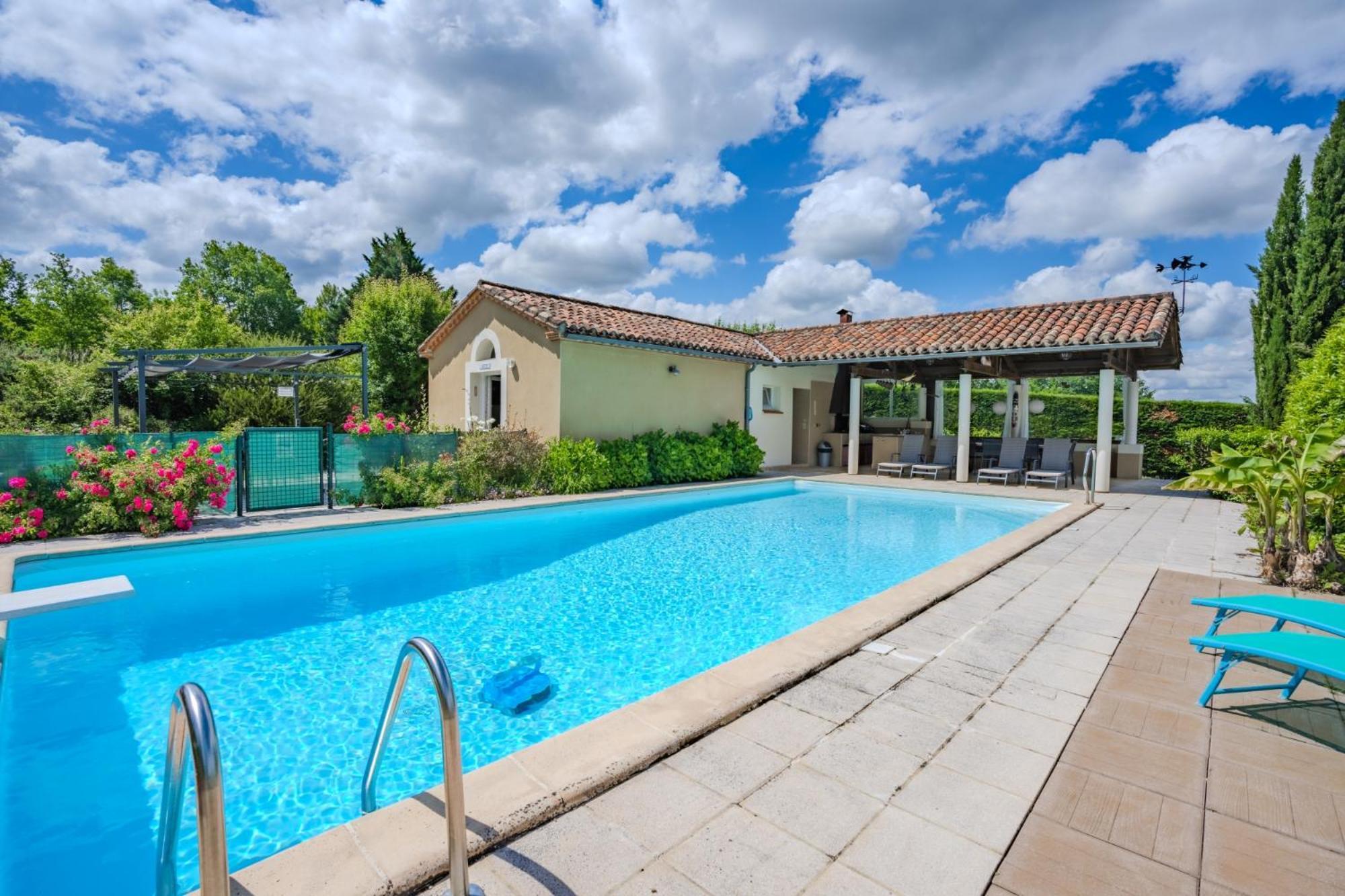 Gites La Bakénia Villeneuve-sur-Lot Esterno foto