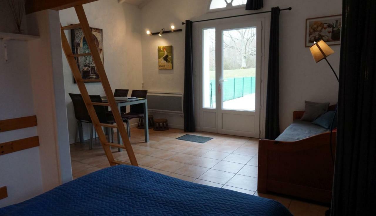 Gites La Bakénia Villeneuve-sur-Lot Esterno foto